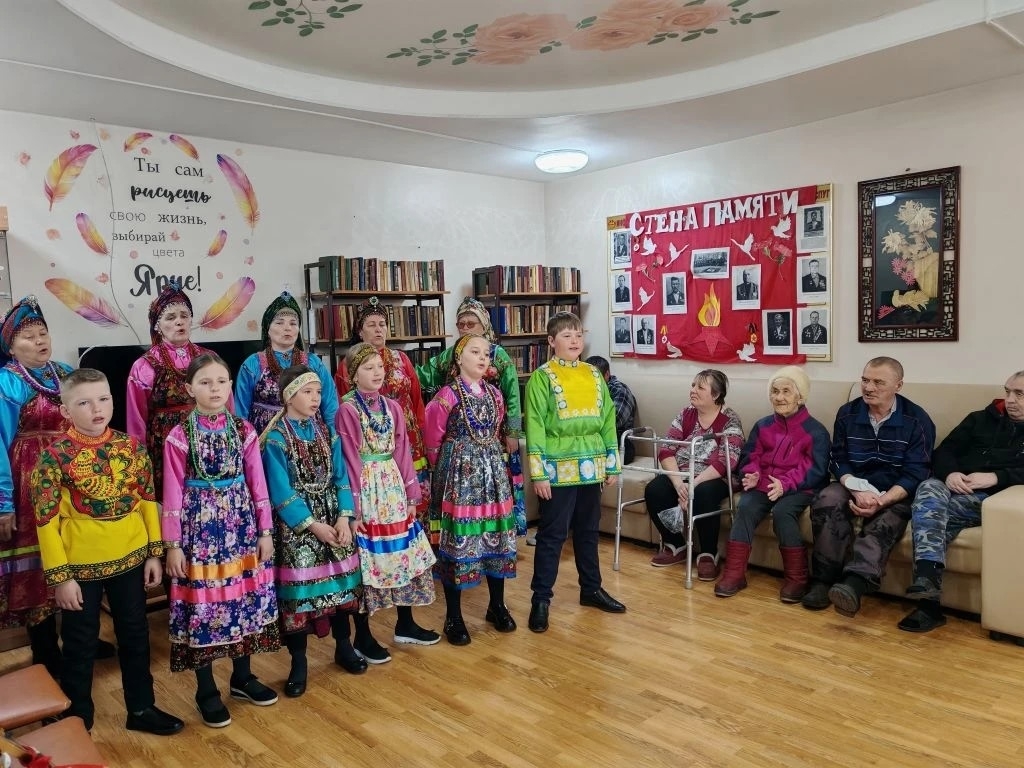 гости ансамбль «Журавушка»