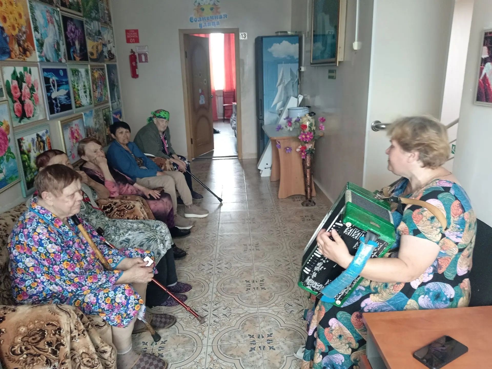 «Когда поёт душа: тёплые посиделки в Бичурском доме соцобслуживания»